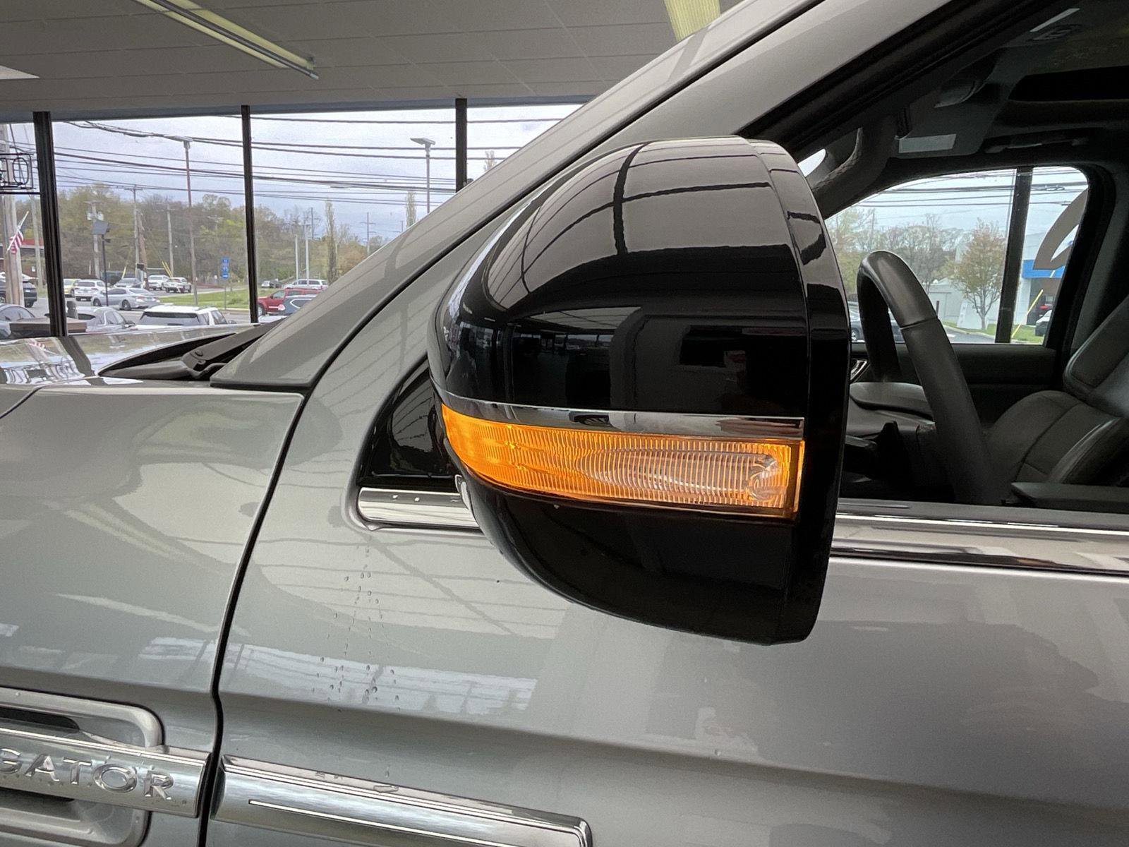 Used 2020 Lincoln Navigator L Reserve w/ Luxury Package AWD/4WD image 28