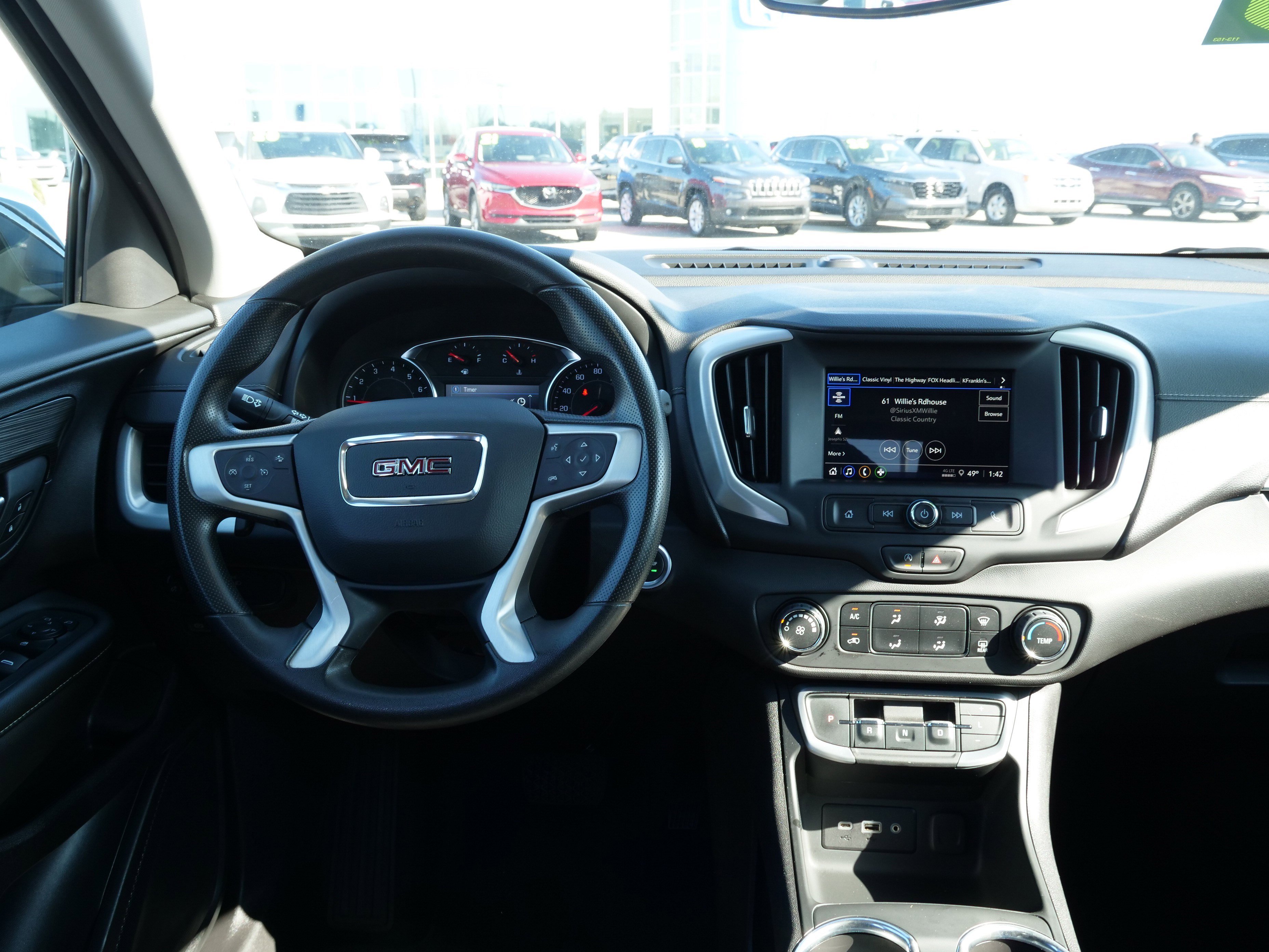Used 2024 GMC Terrain SLE image 17