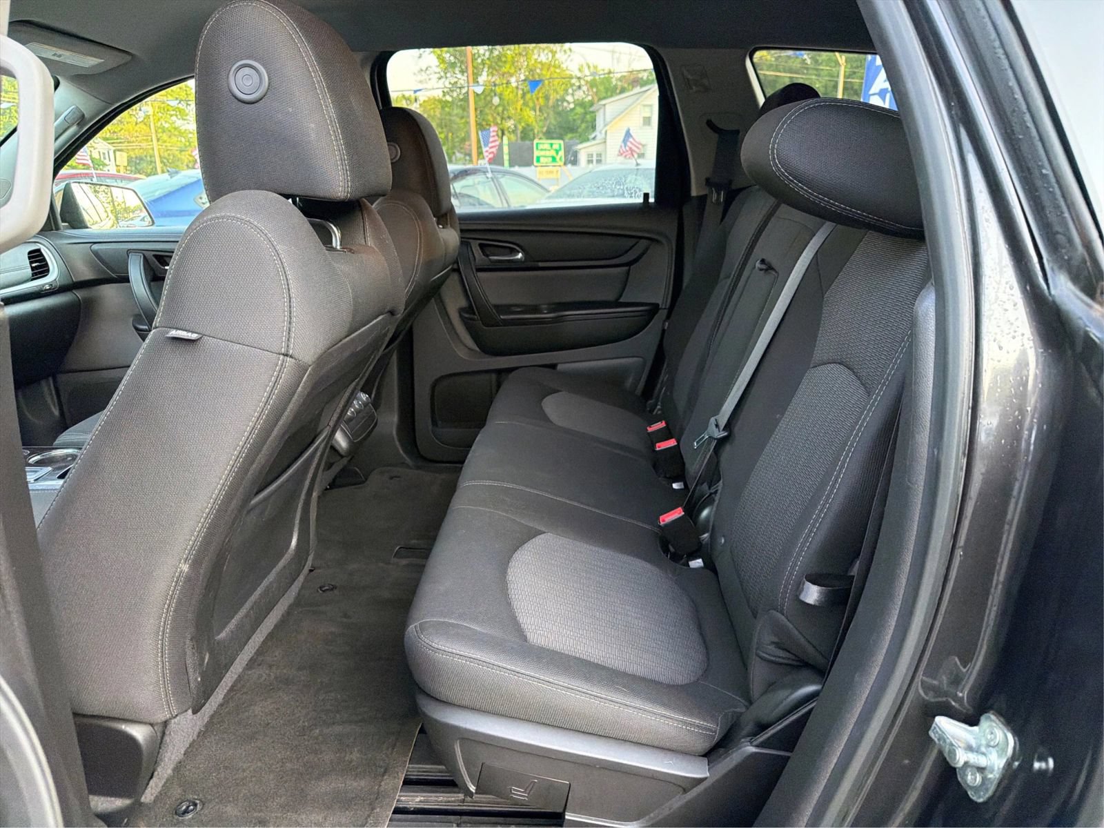 Used 2015 Chevrolet Traverse LT FWD image 10