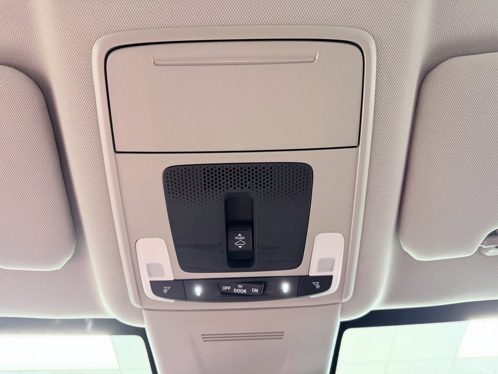 Used 2025 Honda CR-V EX-L image 54