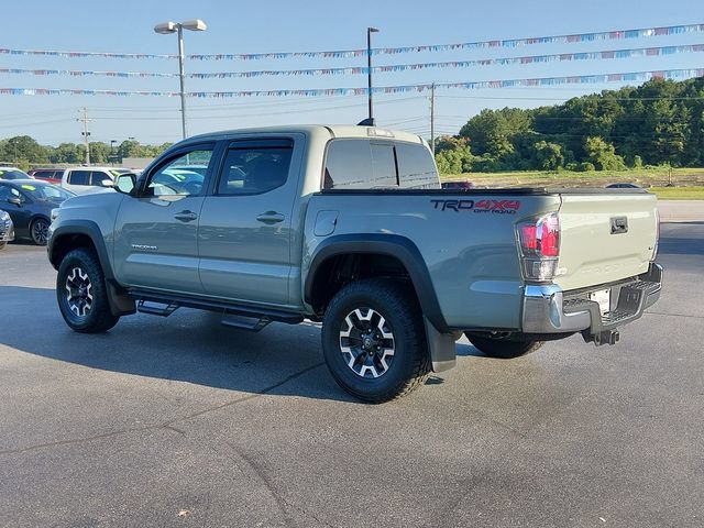 Used 2022 Toyota Tacoma TRD Off-Road AWD/4WD image 5