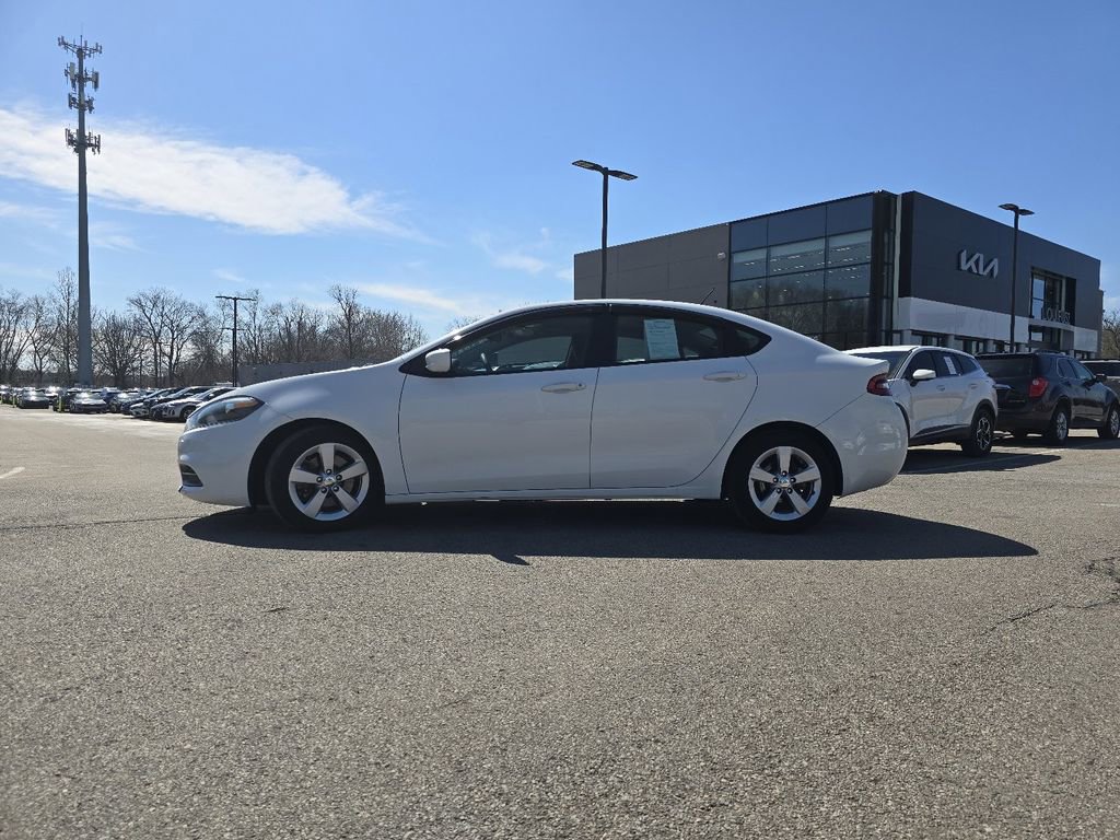Used 2016 Dodge Dart SXT image 8