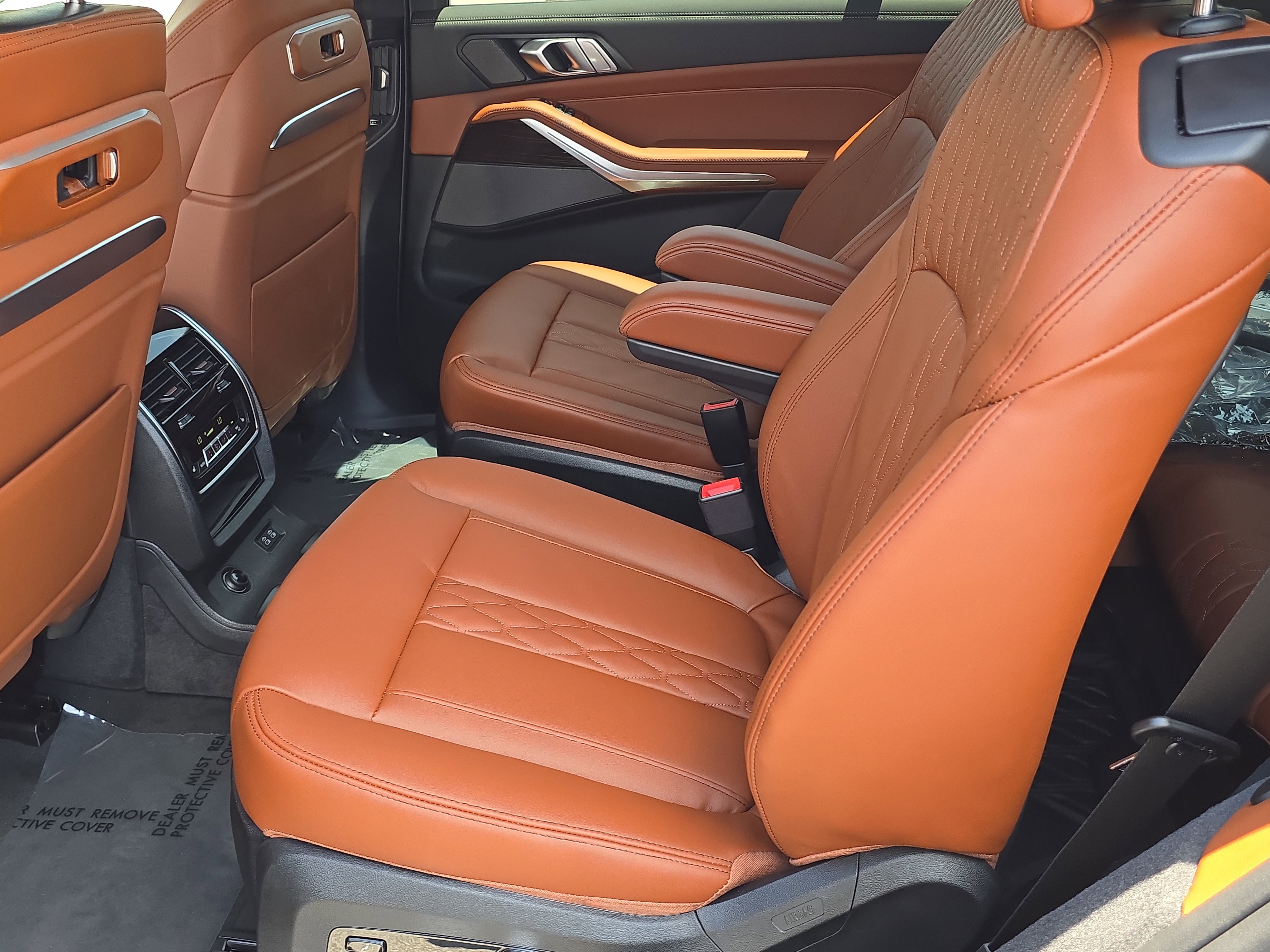 New 2026 BMW X7 M60i image 17