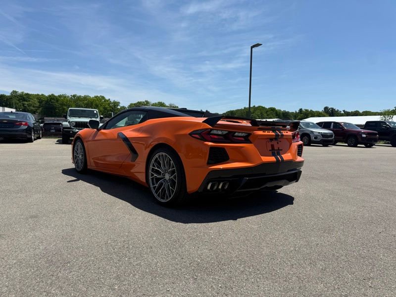 Used 2023 Chevrolet Corvette Stingray Preferred Conv w/ Z51 Performance Package RWD image 8