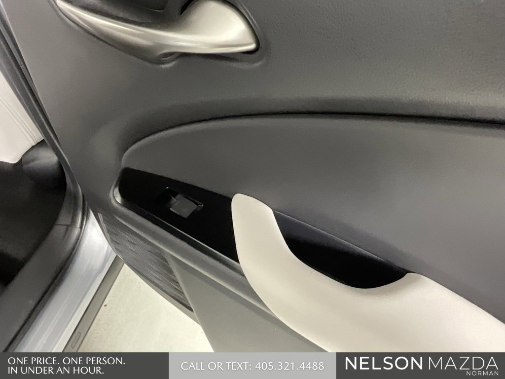 Used 2023 Lexus UX 250h FWD w/ Accessory Package (Z2) image 23