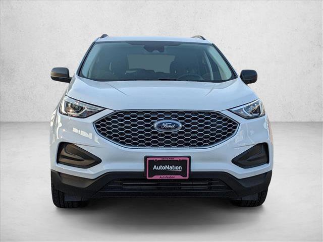 Used 2024 Ford Edge SE image 6