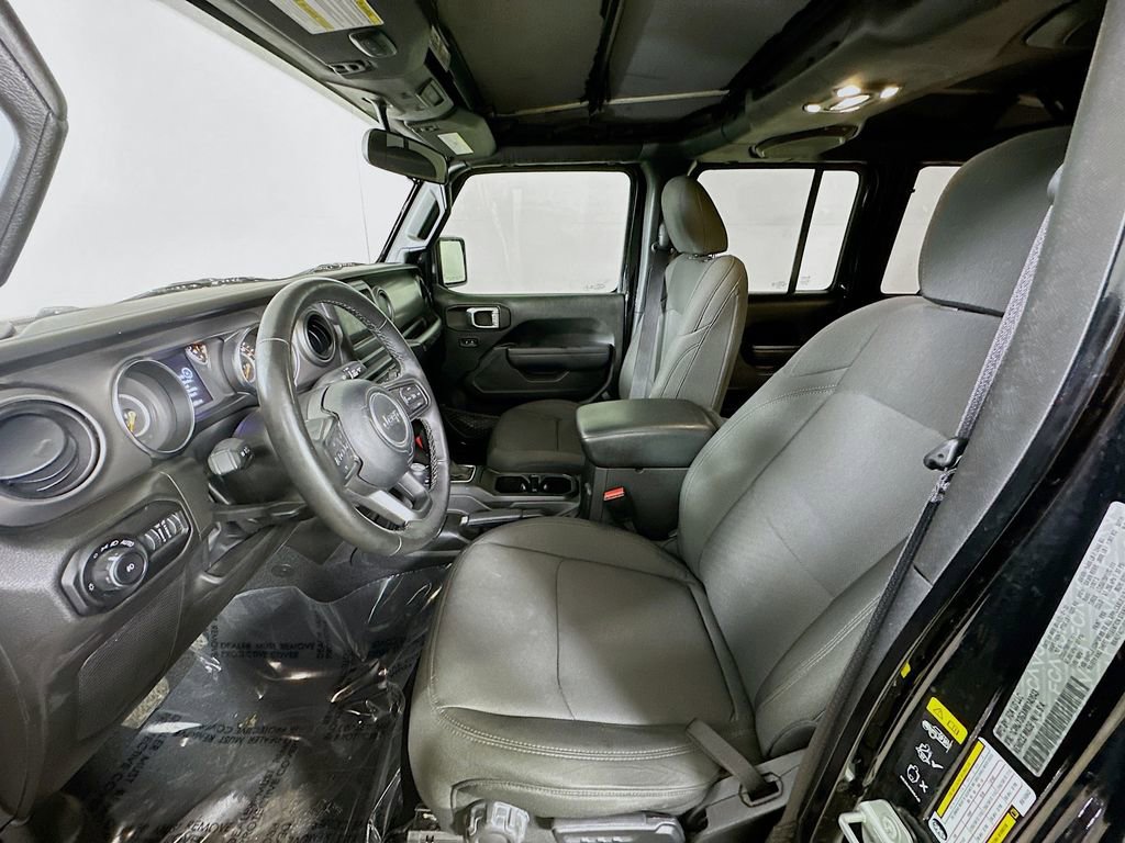 Used 2022 Jeep Wrangler Unlimited Sport AWD/4WD image 15
