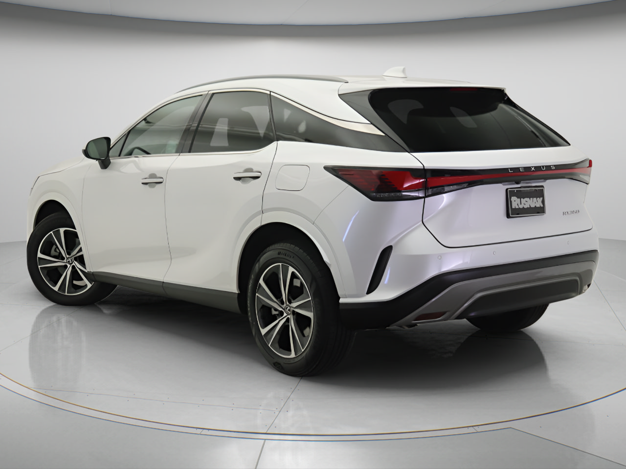 Used 2024 Lexus RX 350 FWD w/ Technology Package image 2