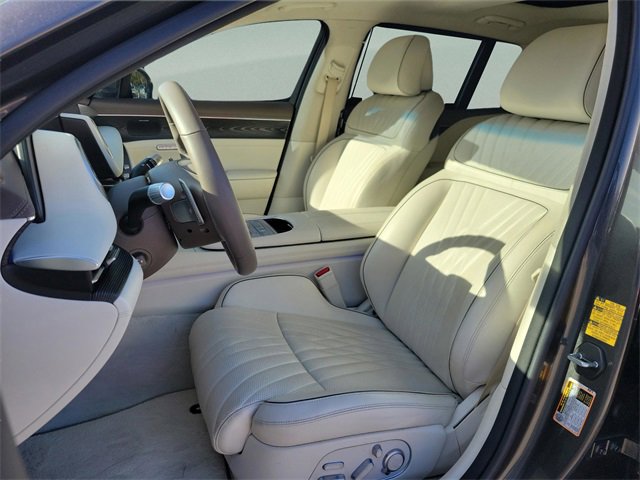 Used 2023 Genesis G90 3.5T image 11