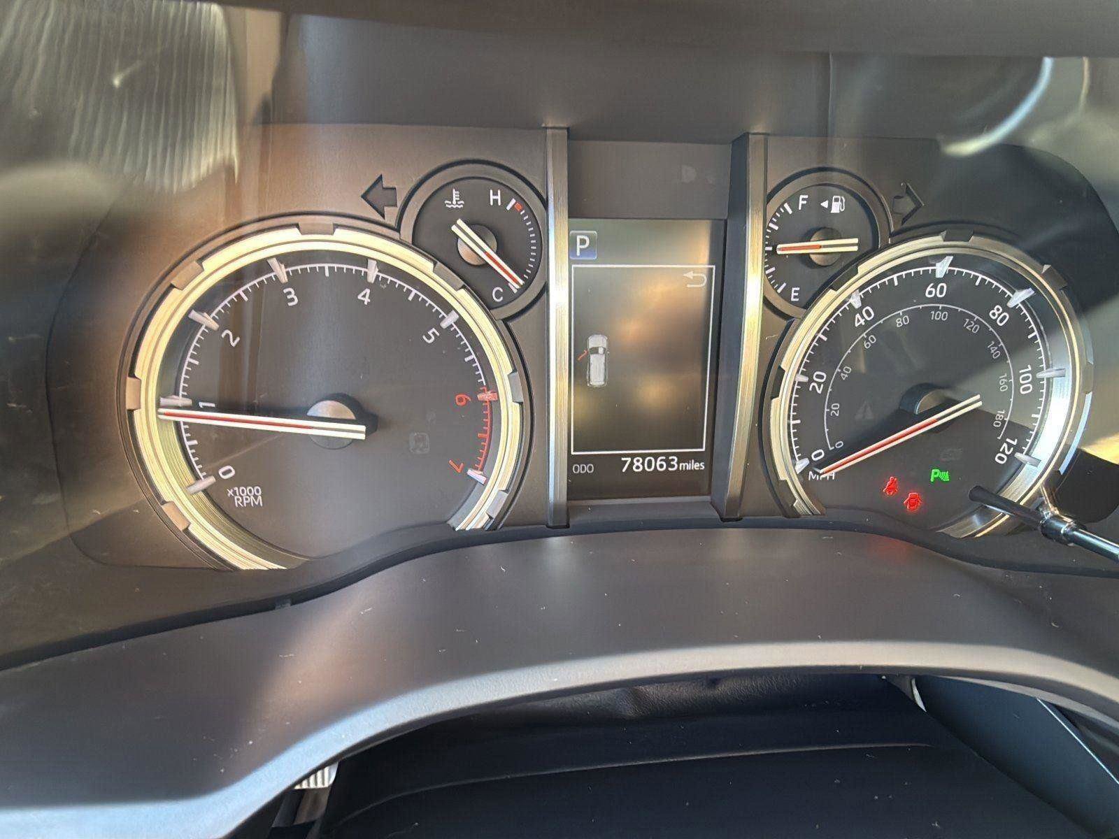 Used 2020 Toyota 4Runner Limited image 15