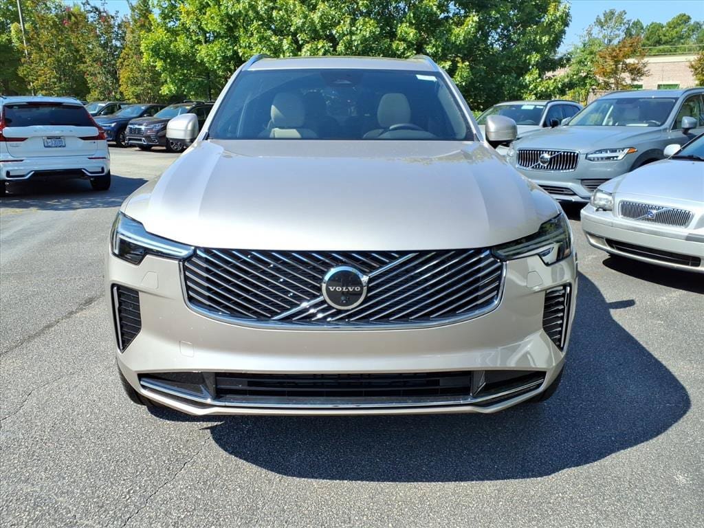 New 2026 Volvo XC90 B5 Plus w/ Protection Package Premier AWD/4WD image 9