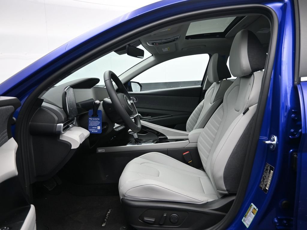 New 2026 Hyundai Elantra Limited image 25