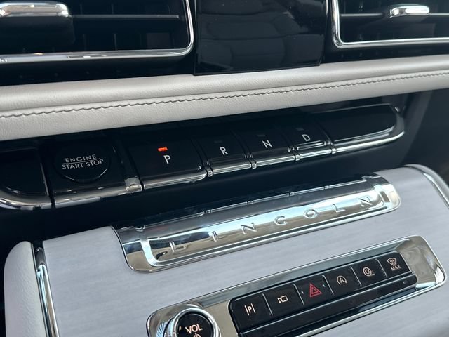 New 2026 Lincoln Aviator Reserve w/ Luxury Package AWD/4WD image 30
