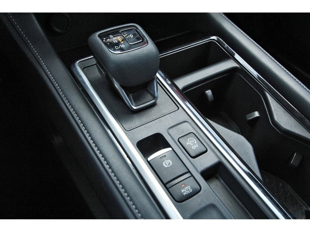 Certified 2024 Nissan Pathfinder SV FWD image 24