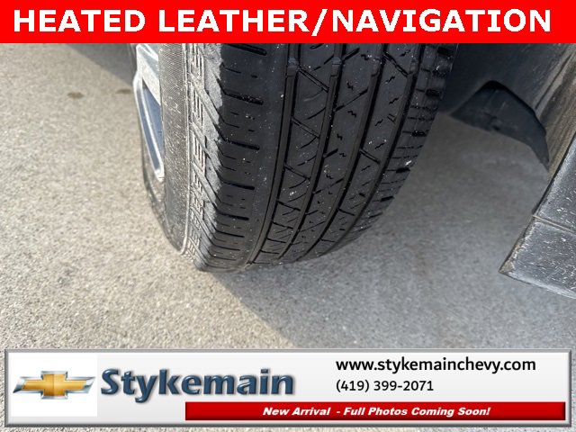 Used 2023 GMC Acadia SLT image 15