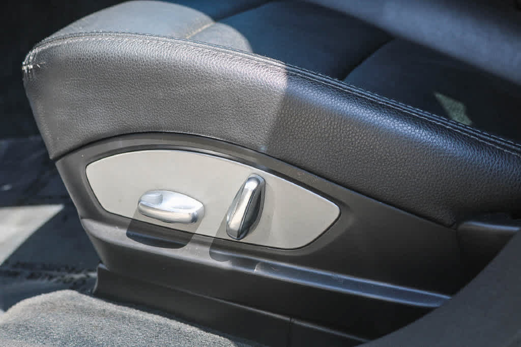 Used 2012 Porsche Panamera RWD image 21