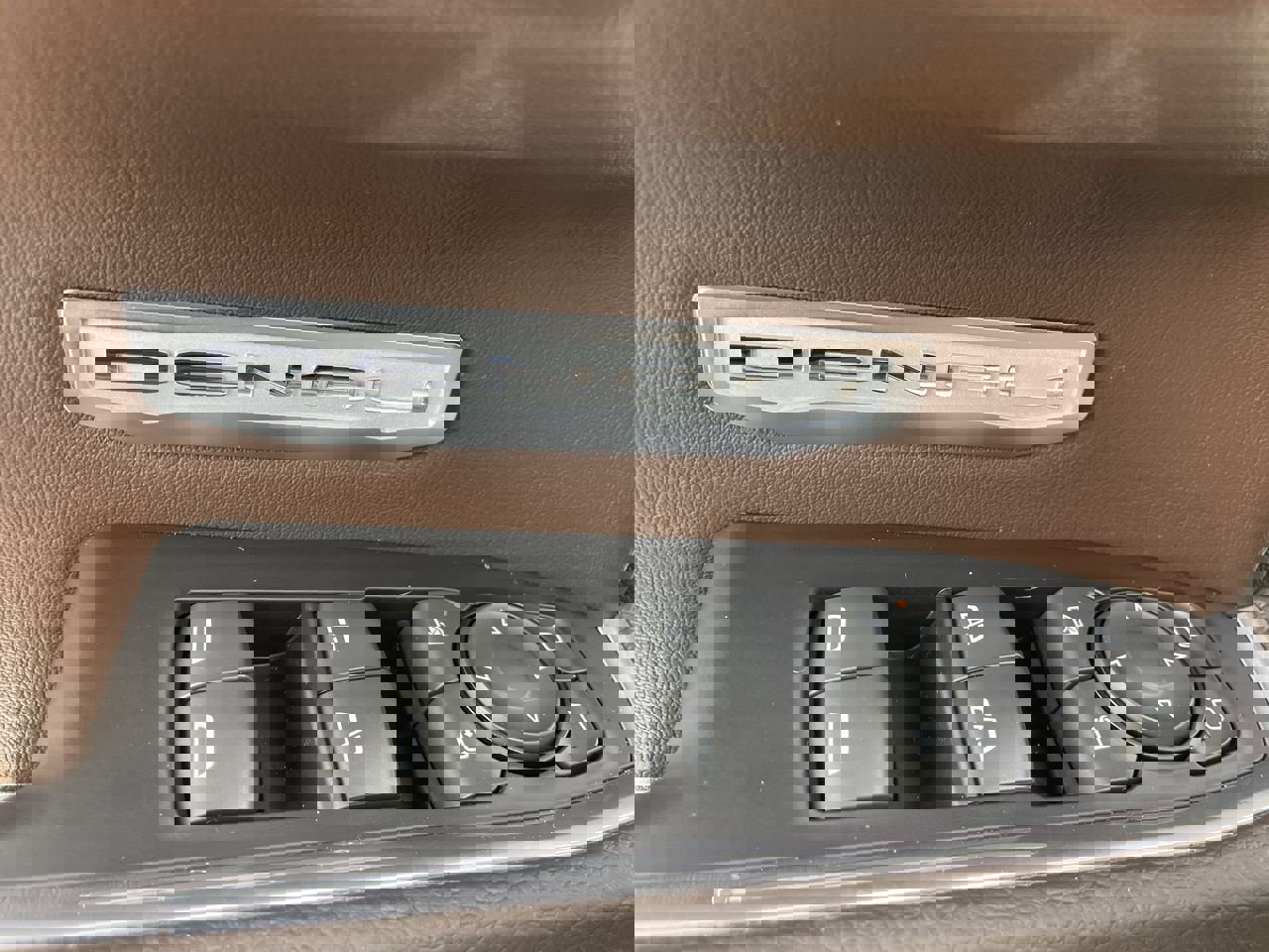 Used 2023 GMC Sierra 1500 Denali RWD image 17