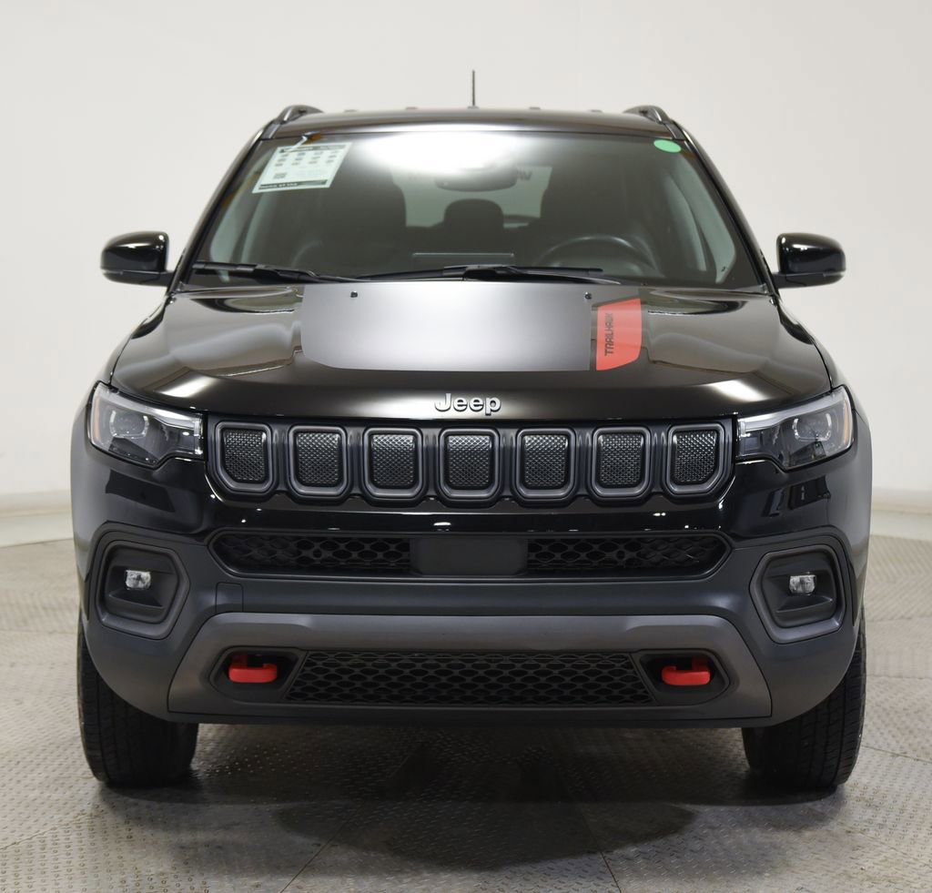 Used 2022 Jeep Compass Trailhawk w/ Trailhawk Elite Group image 3
