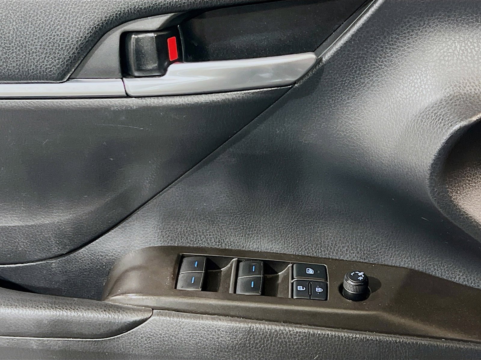 Used 2021 Toyota Camry TRD FWD image 11