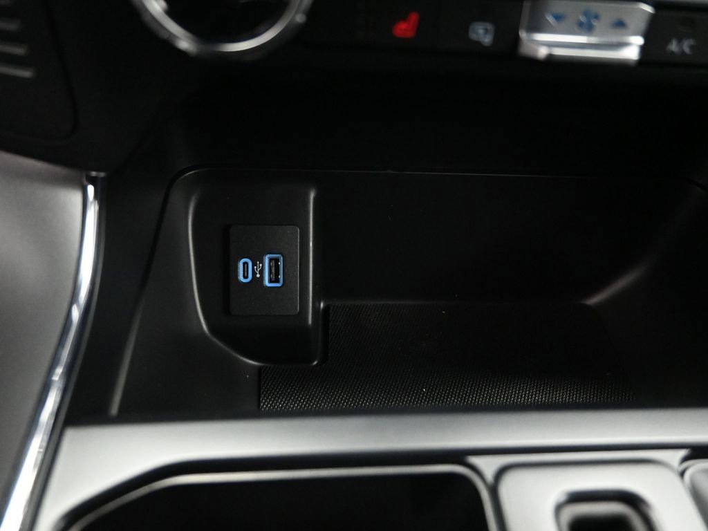 New 2024 Ford F150 Lightning Pro AWD/4WD image 16