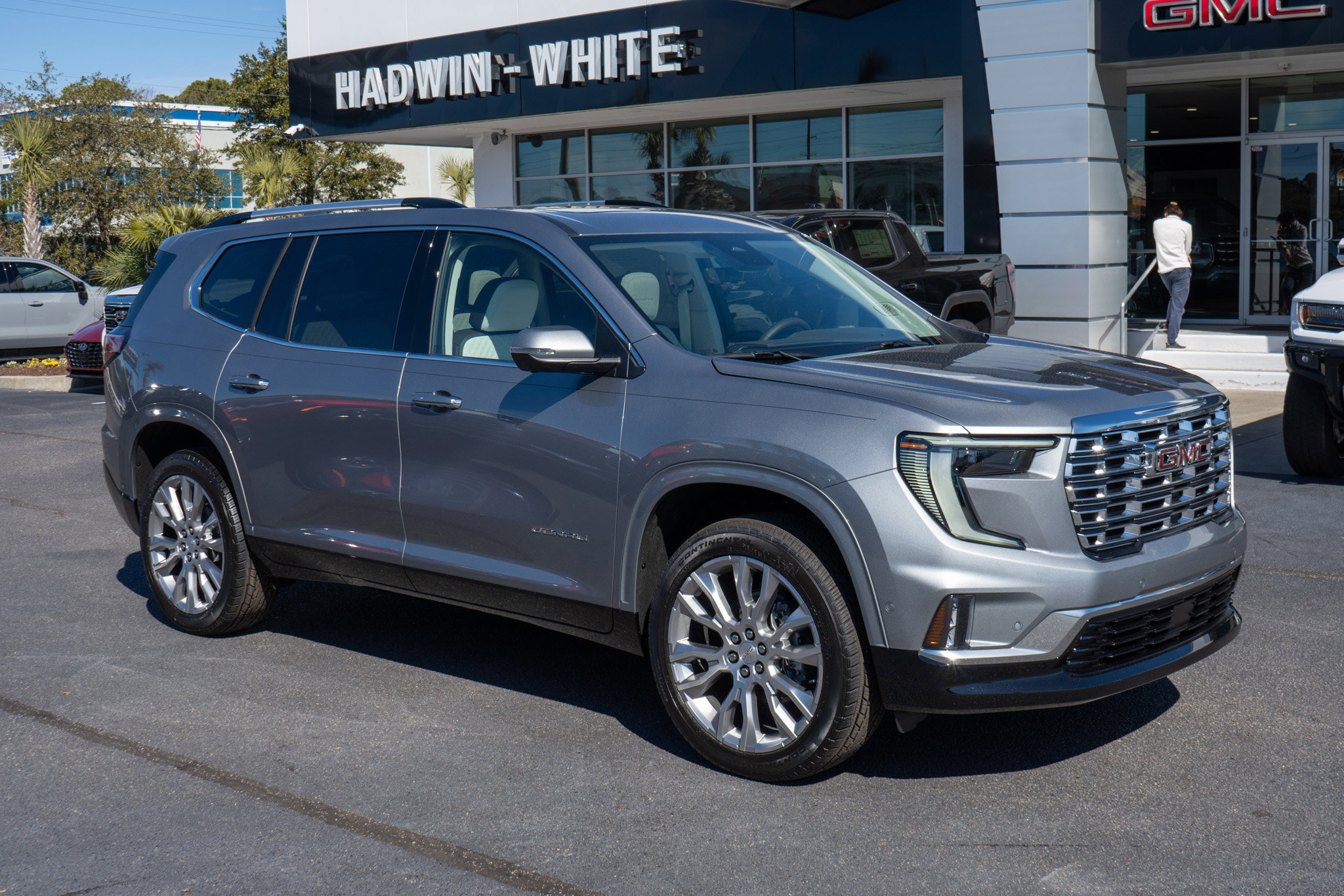 New 2026 GMC Acadia Denali w/ Super Cruise Package FWD image 1