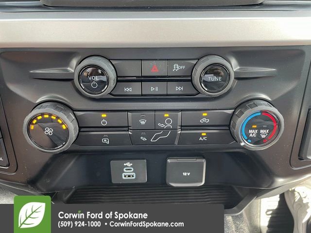 New 2025 Ford F550 4x4 Regular Cab Super Duty image 24