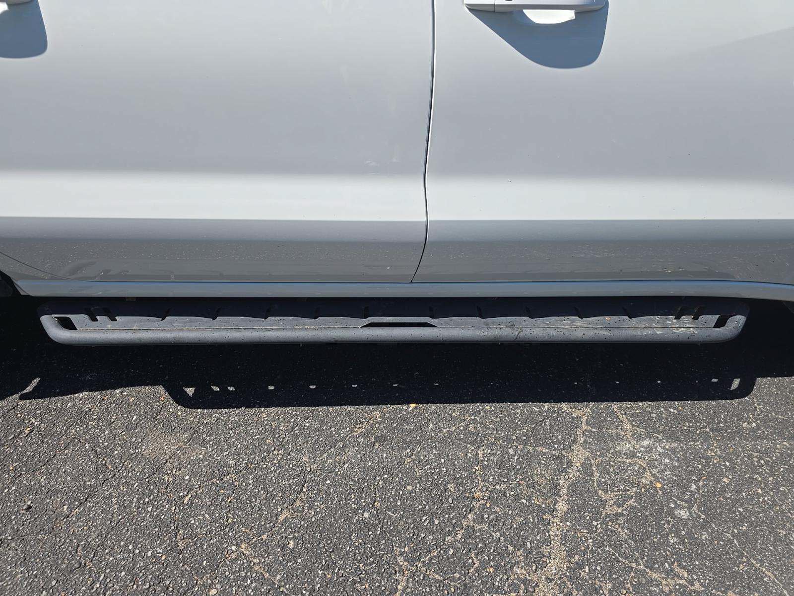 Used 2024 Chevrolet Silverado 1500 LT AWD/4WD image 44