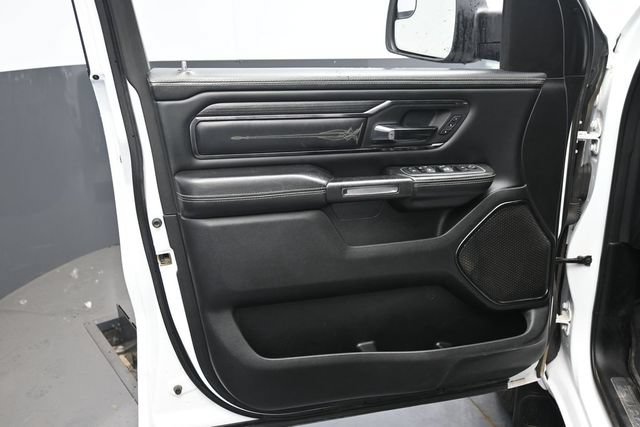 Used 2023 RAM 1500 Limited w/ Body-Colour Bumper Group AWD/4WD image 11