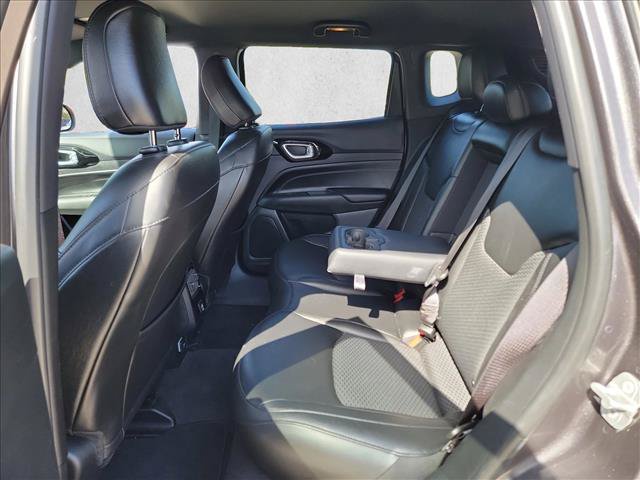 Used 2022 Jeep Compass Latitude AWD/4WD image 11
