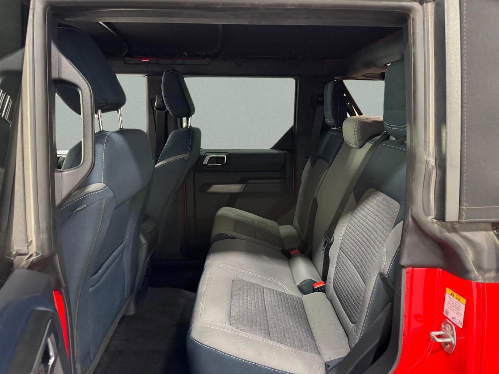 Used 2021 Ford Bronco Outer Banks image 9