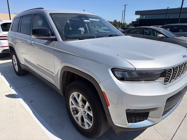 Used 2023 Jeep Grand Cherokee L Limited RWD image 8