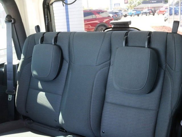 Used 2020 Jeep Wrangler Sport image 15