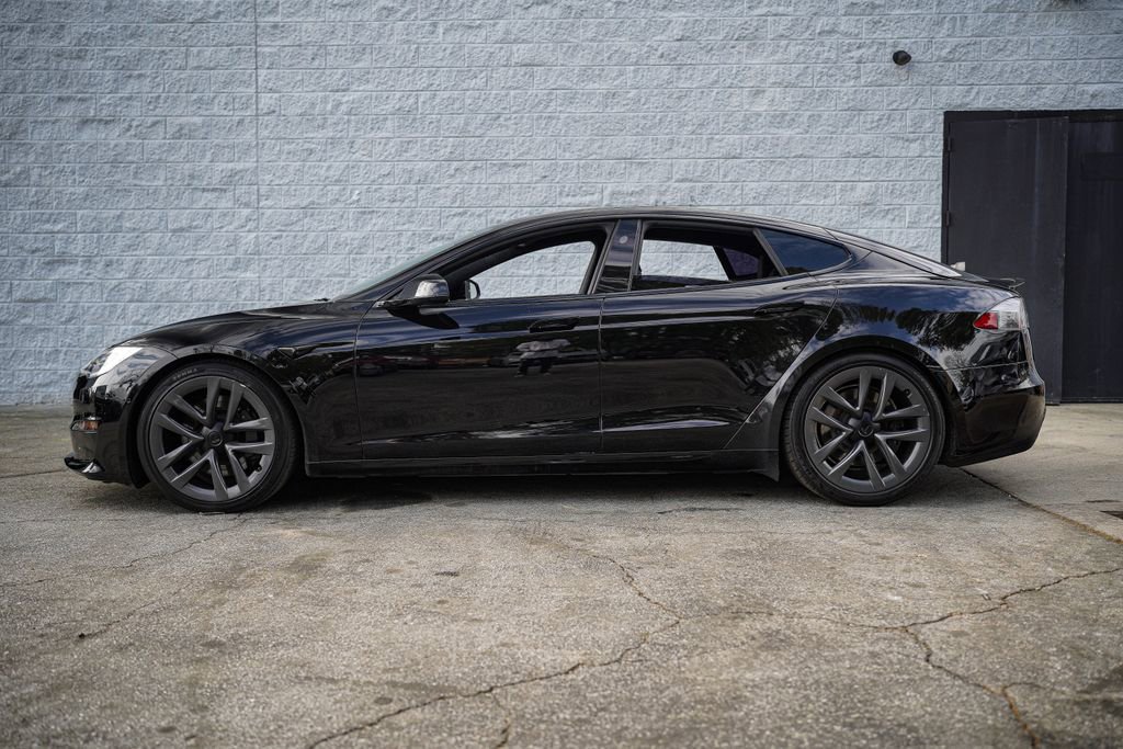 Used 2022 Tesla Model S Plaid image 9
