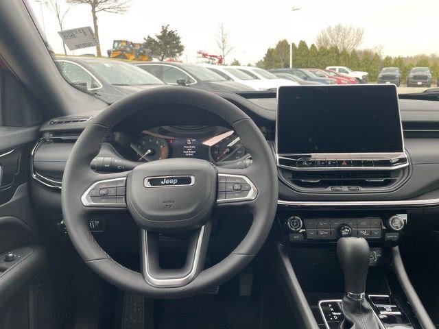 New 2026 Jeep Compass Latitude AWD/4WD image 12