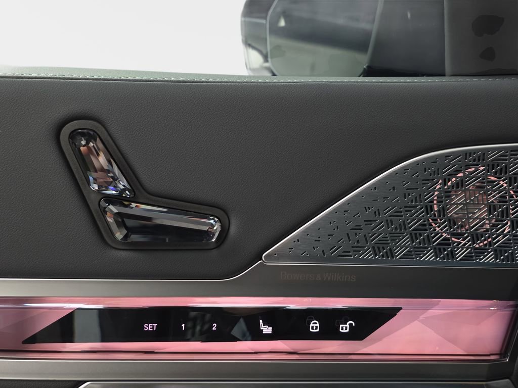 New 2026 BMW 760i xDrive w/ Executive Package image 28