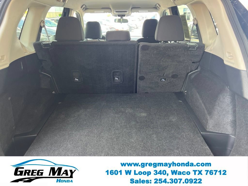 Used 2023 Nissan Rogue S FWD image 15