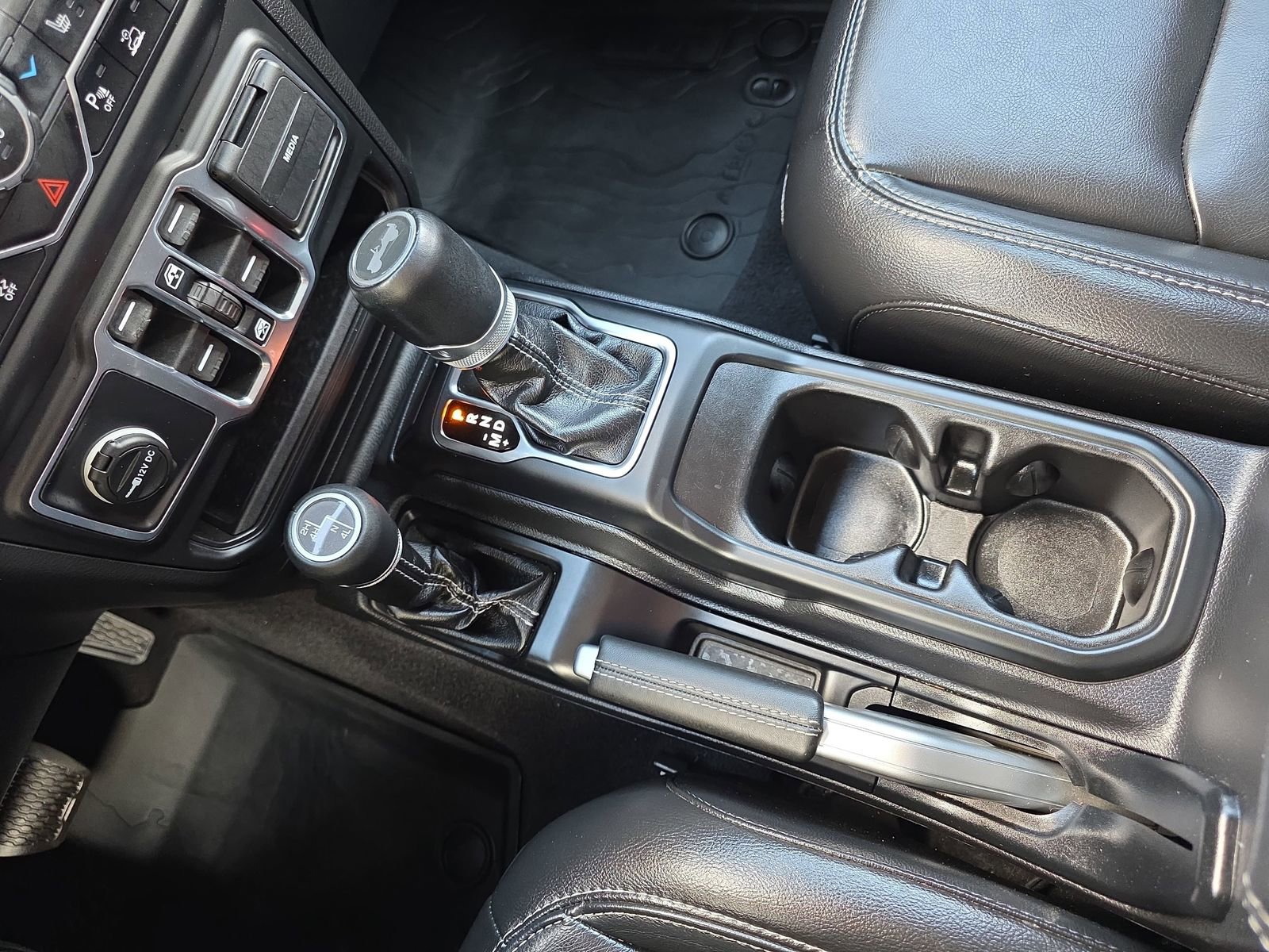 Used 2021 Jeep Wrangler Unlimited Sahara image 24