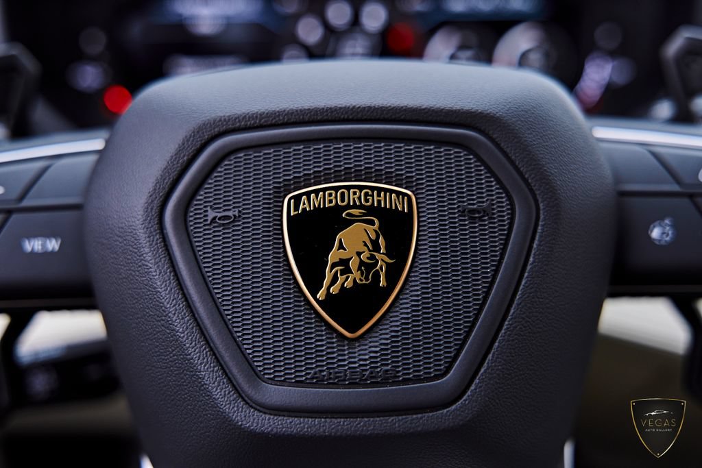 Used 2026 Lamborghini Urus S AWD/4WD image 78