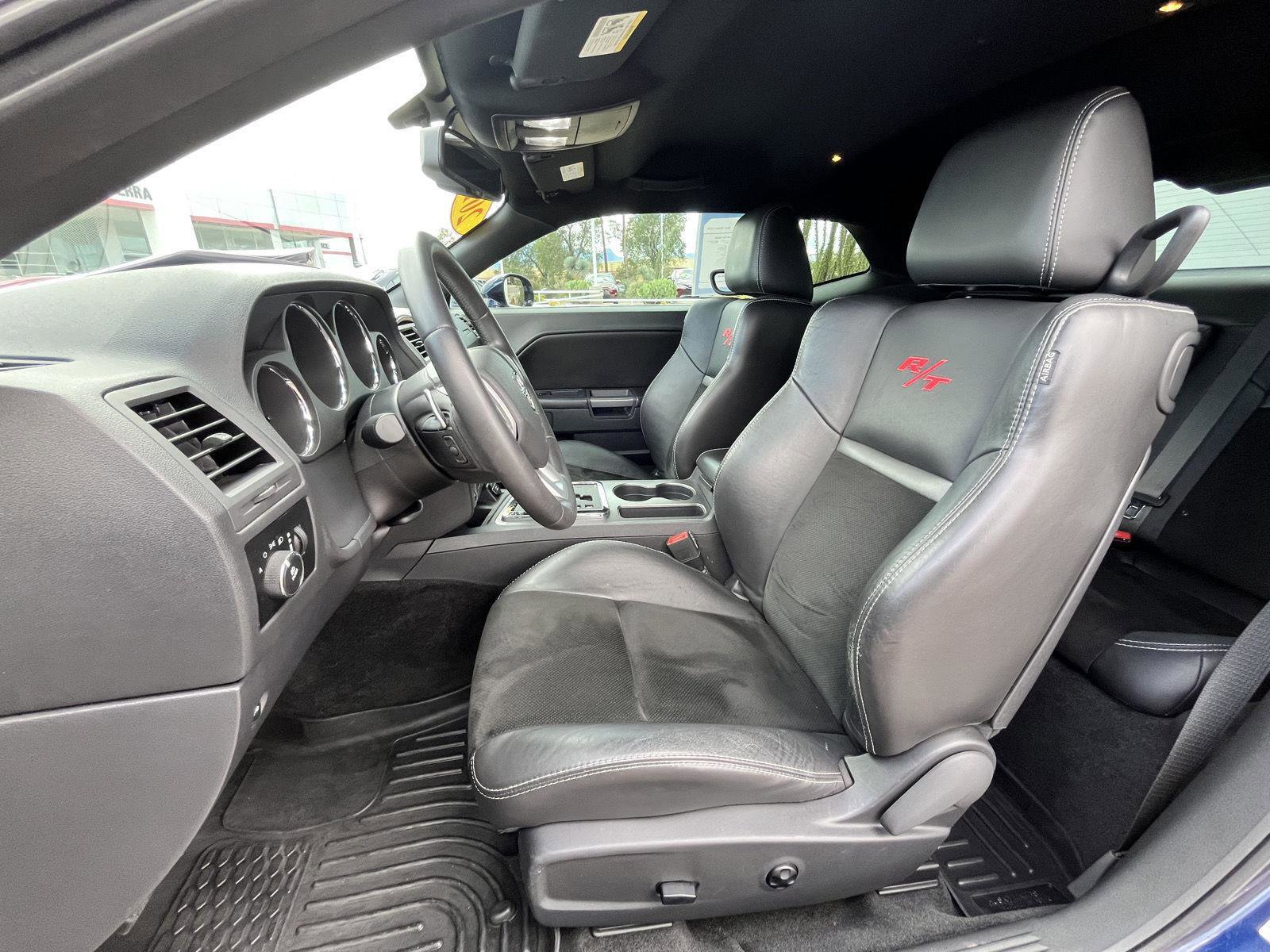 Used 2014 Dodge Challenger R/T image 16