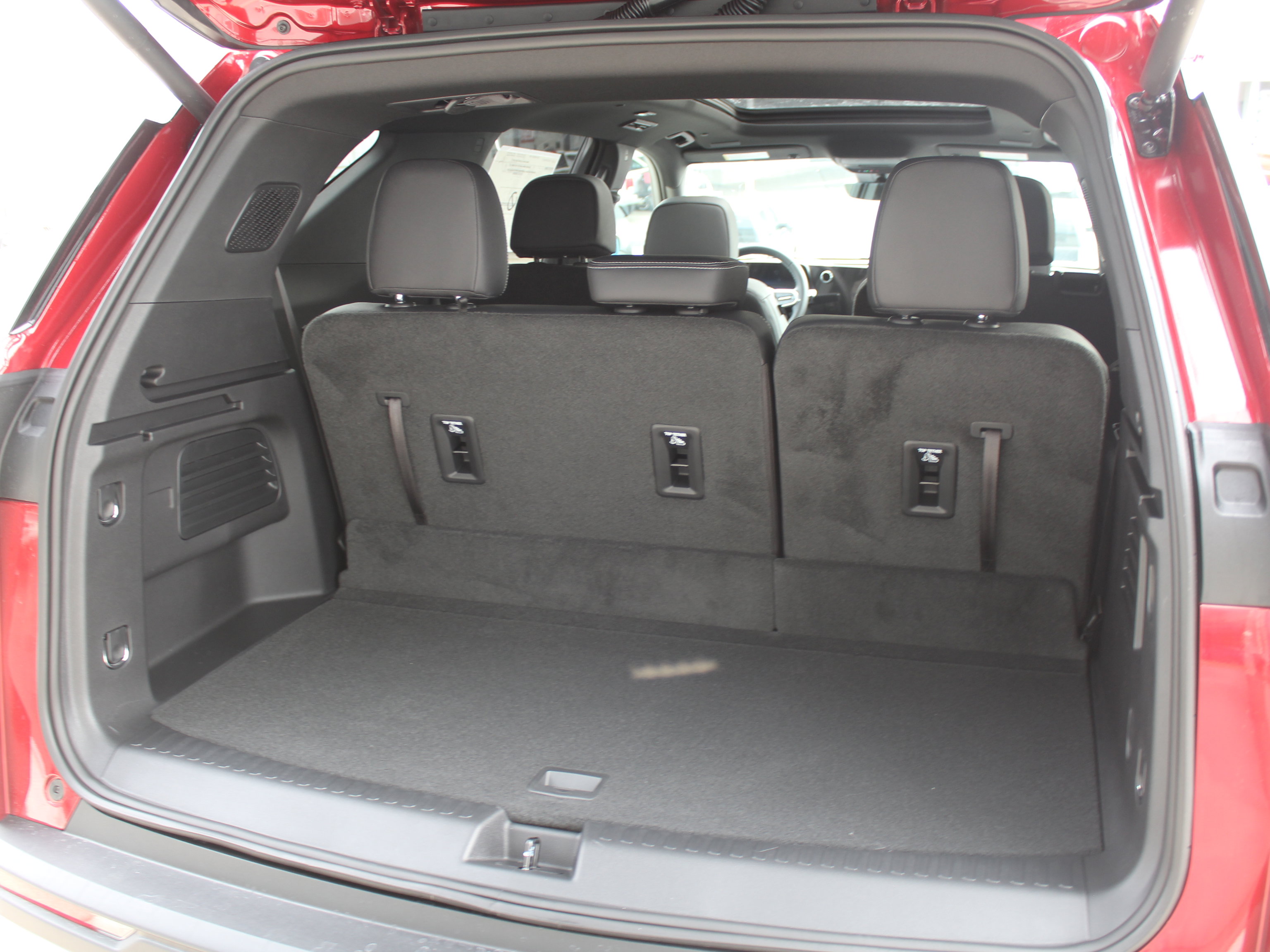 New 2026 Chevrolet Traverse LT w/ Sun and Wheel Package image 19