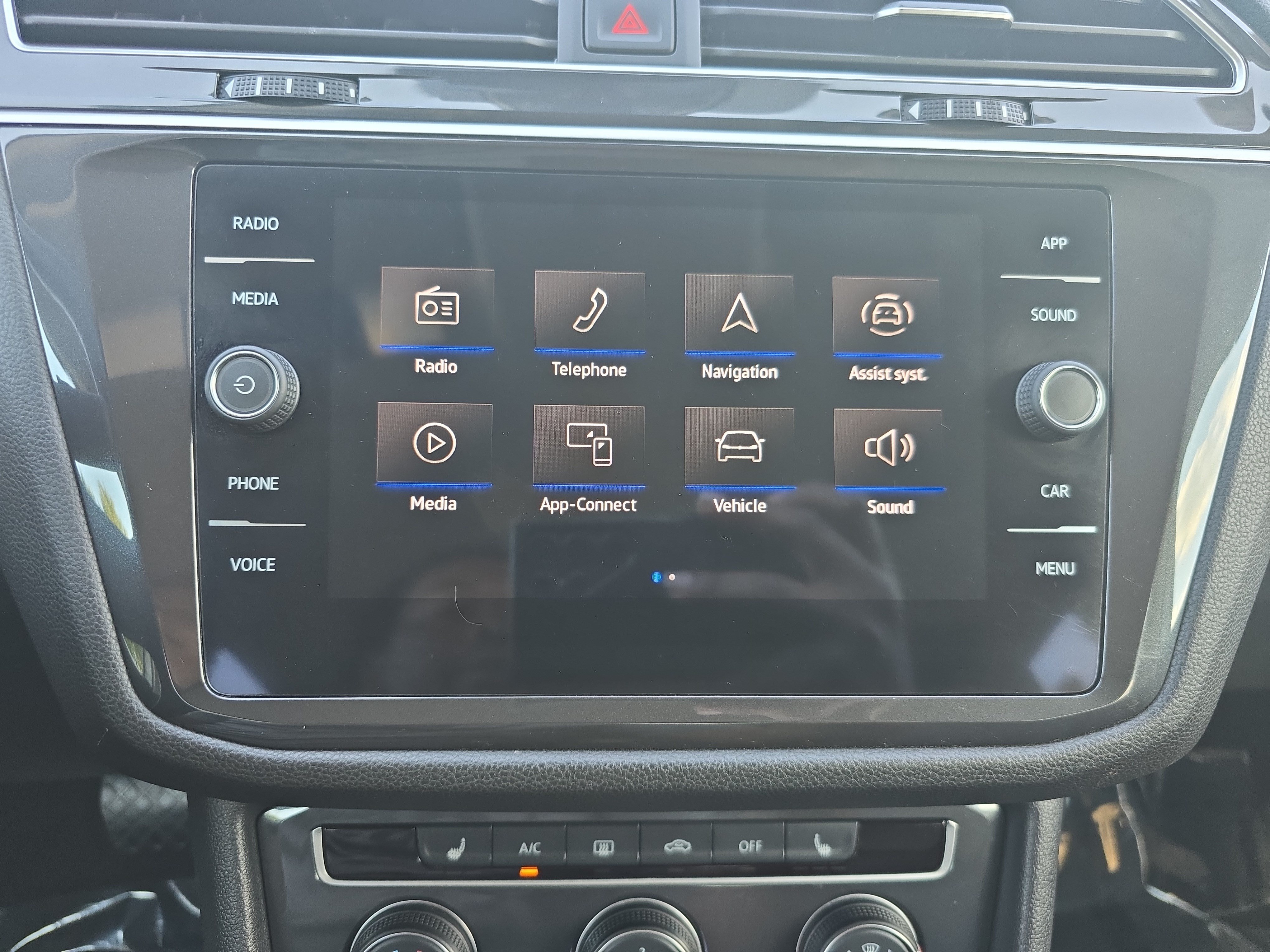 Used 2024 Volkswagen Tiguan Wolfsburg Edition FWD image 19
