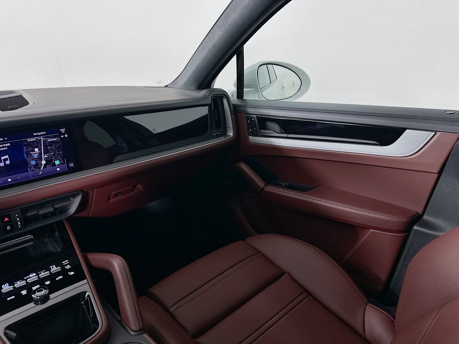 New 2026 Porsche Cayenne Coupe AWD/4WD image 23