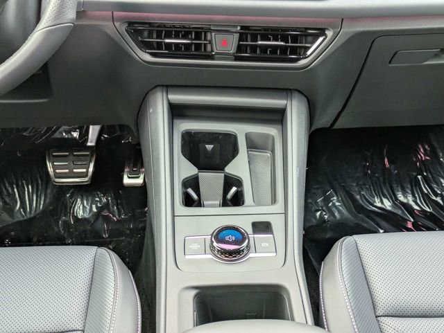 New 2026 Volkswagen Tiguan SE R-Line FWD image 20