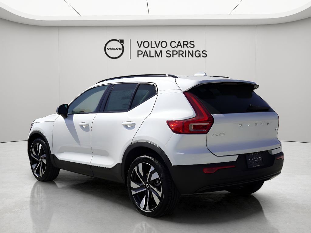 New 2026 Volvo XC40 B5 Plus w/ Protection Package image 6