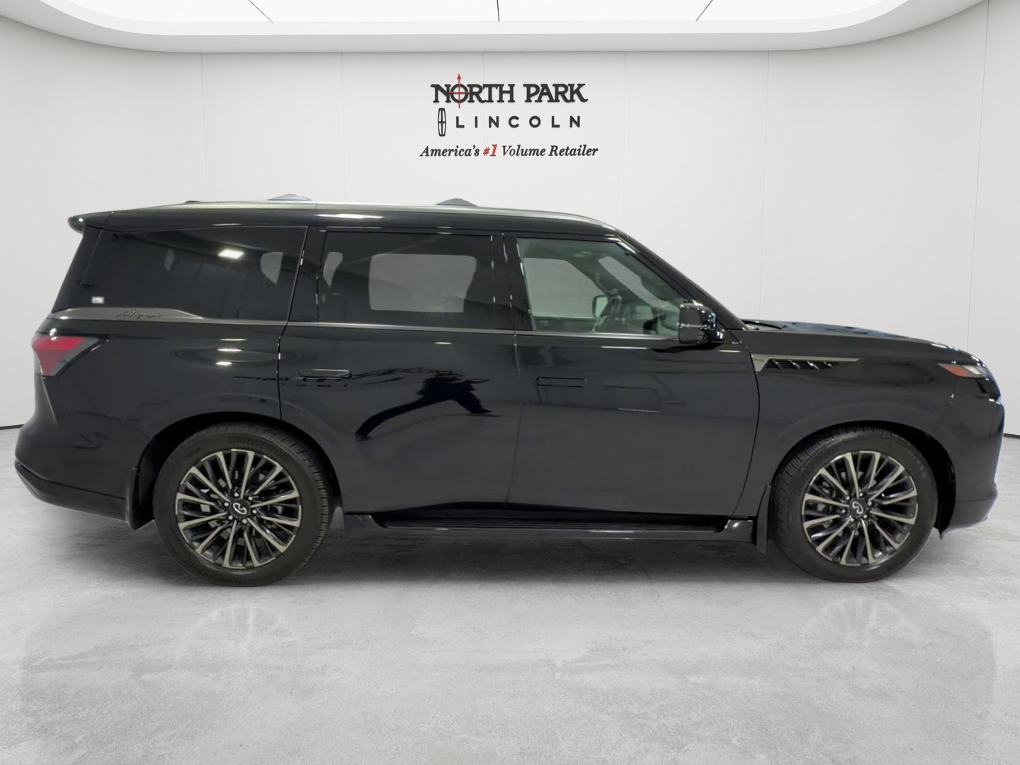 Used 2026 INFINITI QX80 Autograph AWD/4WD image 6