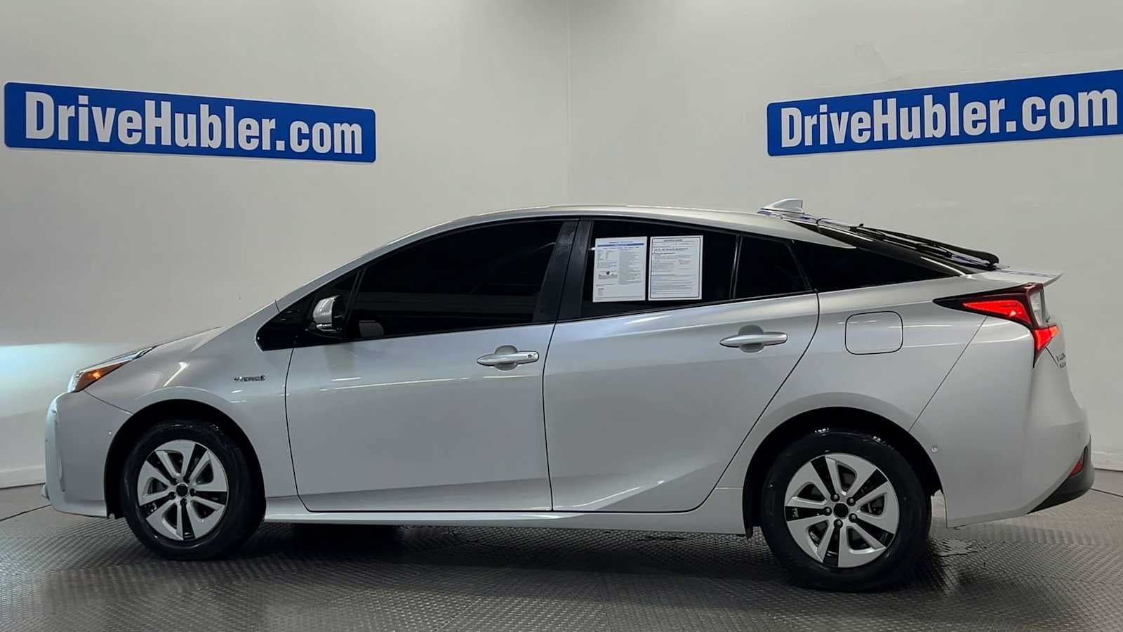 Used 2019 Toyota Prius XLE w/ Advanced Technology Package AWD/4WD image 5
