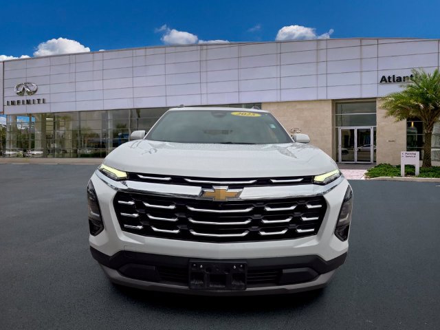 Used 2025 Chevrolet Equinox LT w/ Convenience Package II AWD/4WD image 3