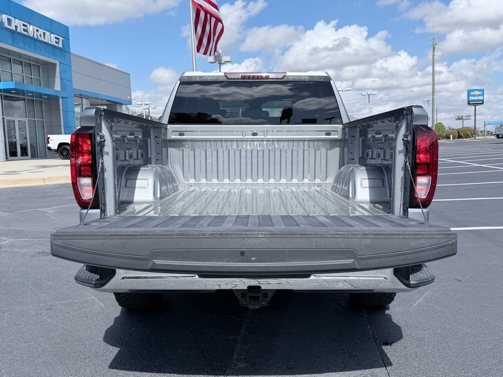 Used 2024 GMC Sierra 1500 SLE image 9