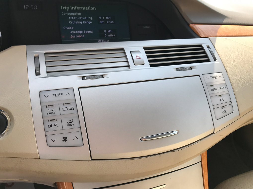 Used 2005 Toyota Avalon Limited image 17