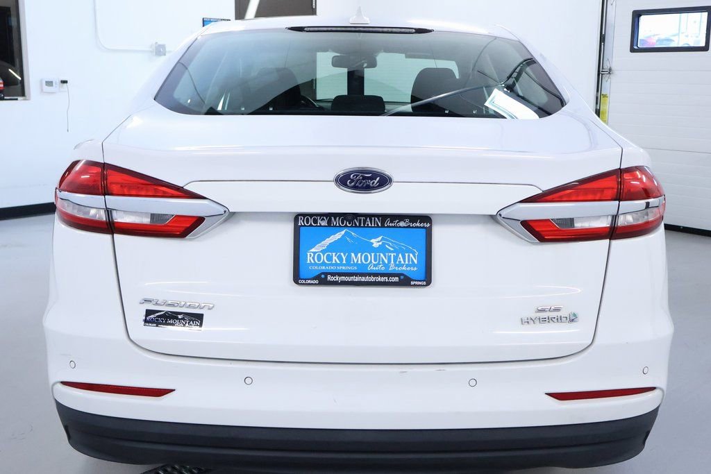 Used 2019 Ford Fusion SE image 6